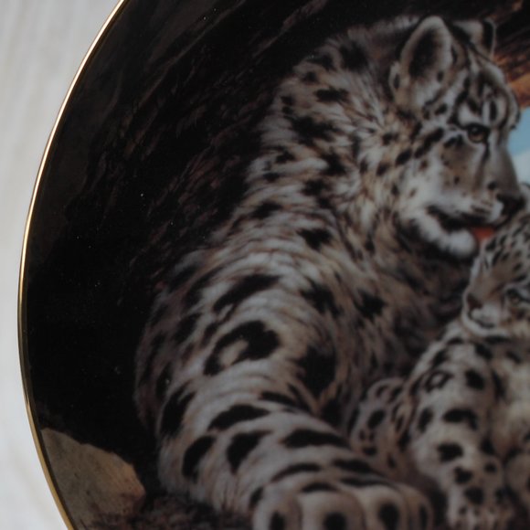 The Snow Leopard Endangered Species Collectible 1989 Vintage Plate Will Nelson - Picture 3 of 4